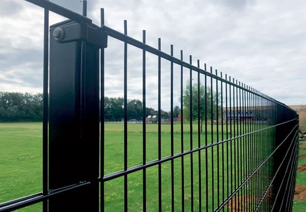 Double wire fence
